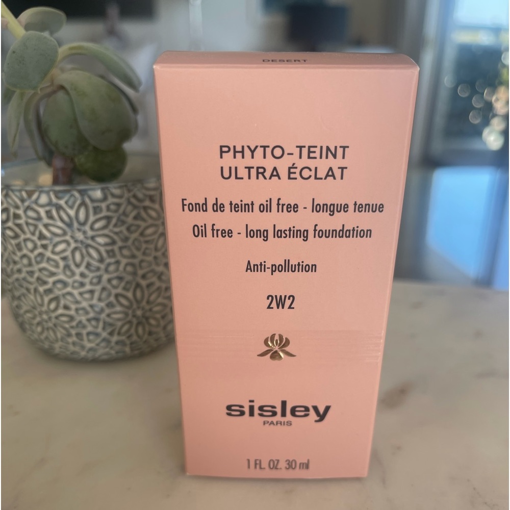 Sisley Paris Phyto-Teint Foundation in 2W2 Desert- new purchased from Saks